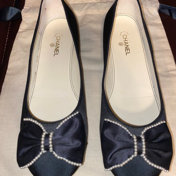 CHANEL Shoes - SOLD 💯🖤 Authentic CHANEL FLATS with Pearls